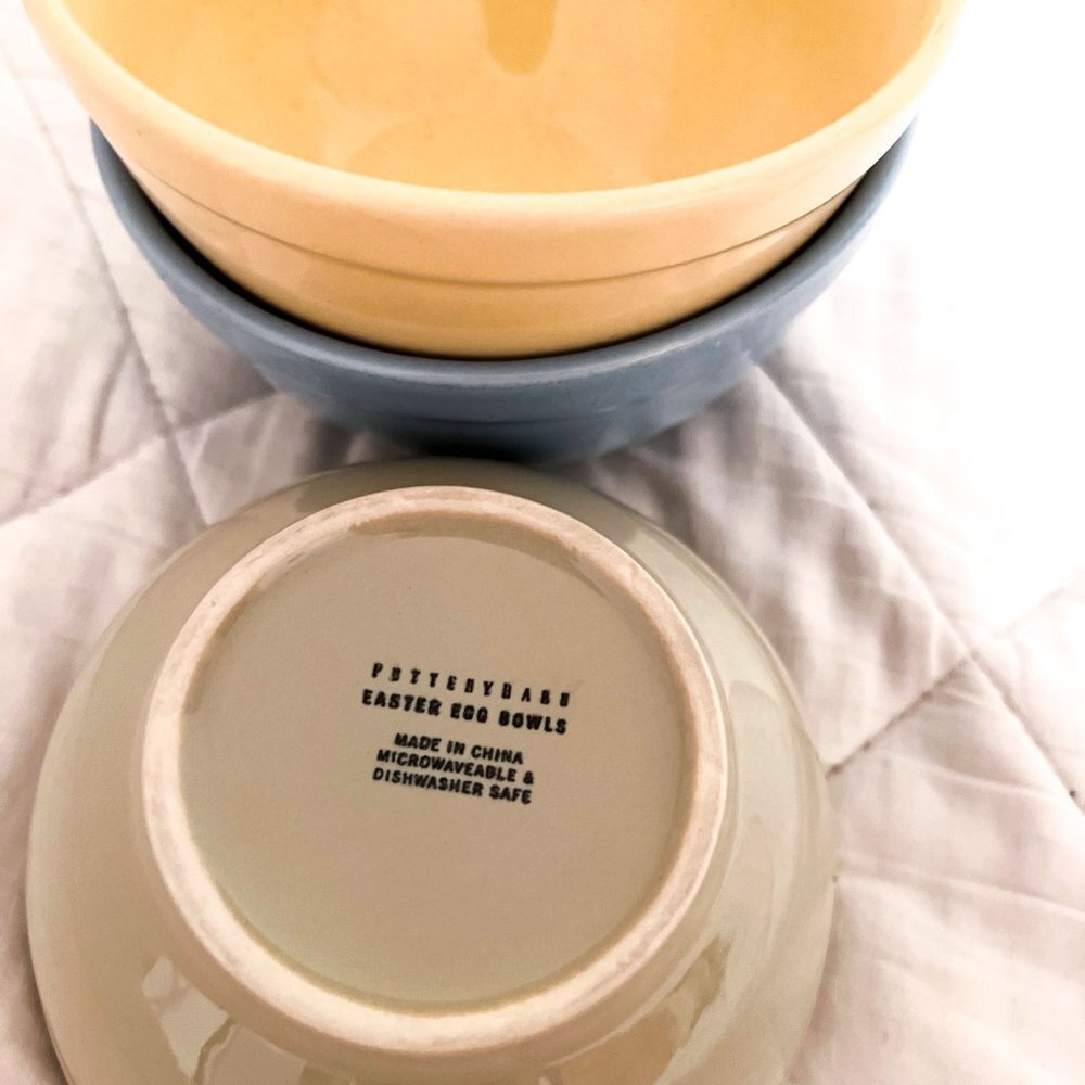 Pottery Barn Ceramic Easter Egg bowls x3 - Picture 3 of 9